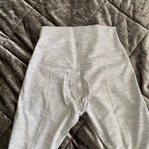 Lululemon Wunder Under